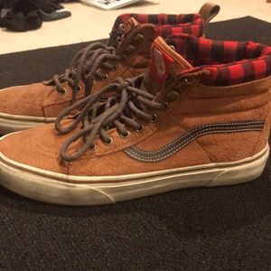 Men’s Vans Sk8 Hi MTE Size 9 - Brown